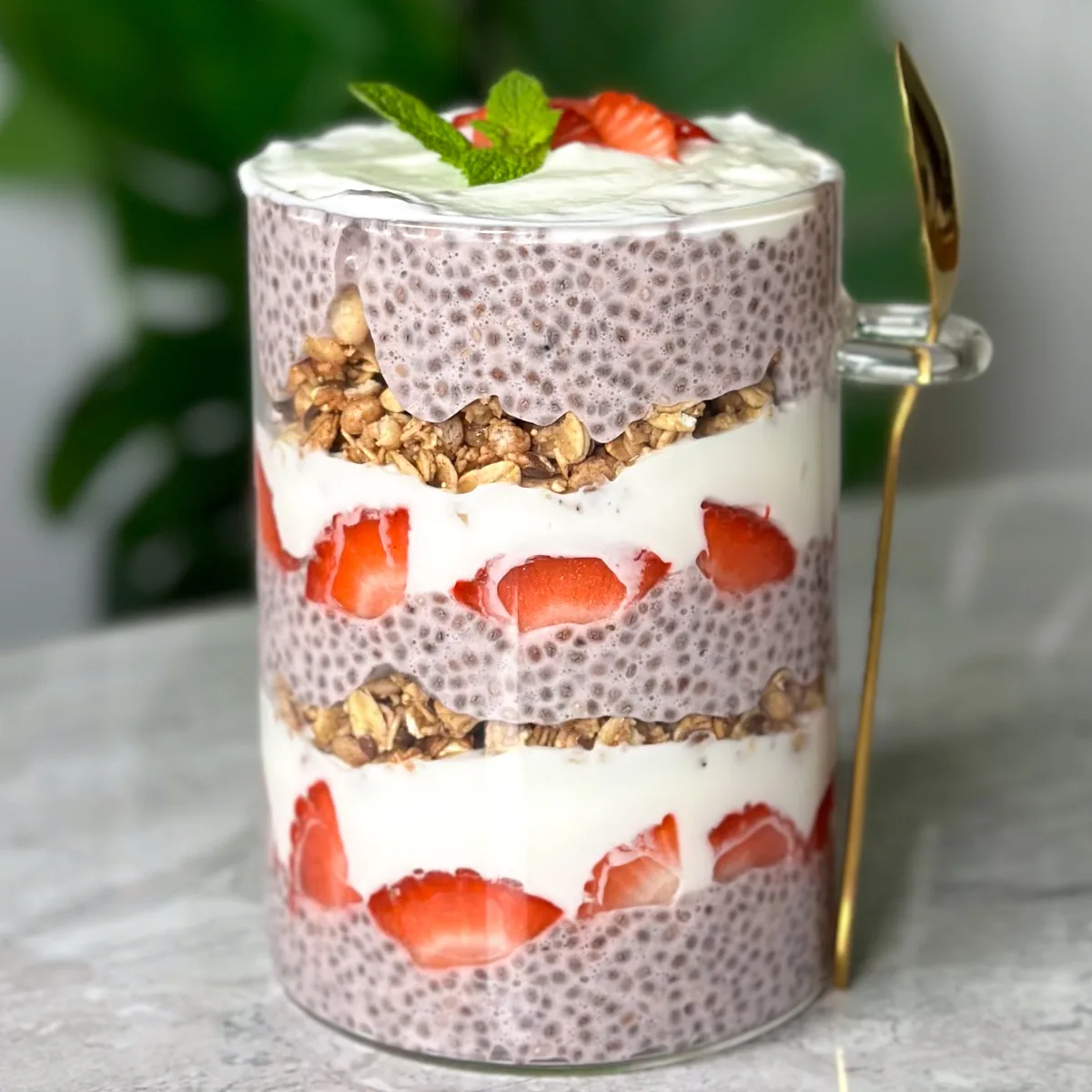 easy-strawberry-chia-pudding-breakfast-recipe