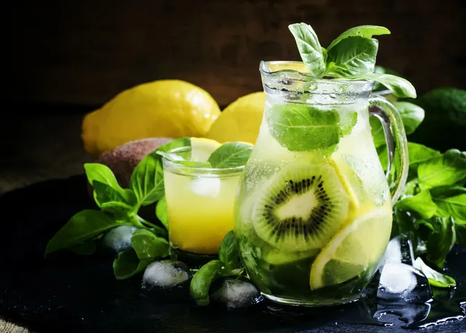 kiwi-iced-tea