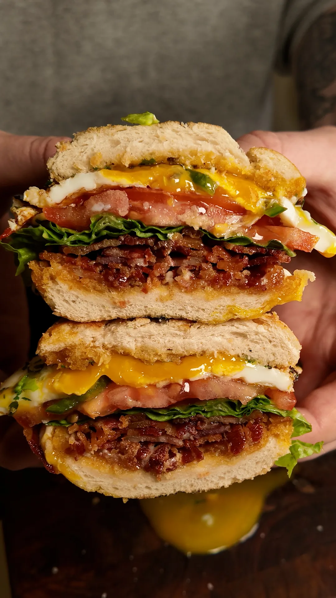 spicy-blt-with-egg