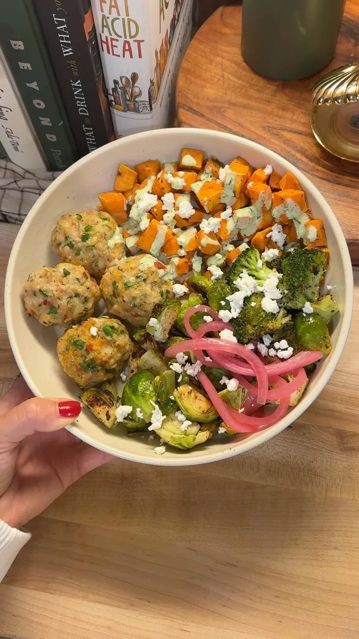 spicy-herby-chicken-meatballs-with-pepperoncini-ranch