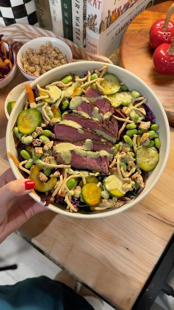 crispy-sriracha-cucumber-steak-salad-with-a-sriracha-miso-ranch