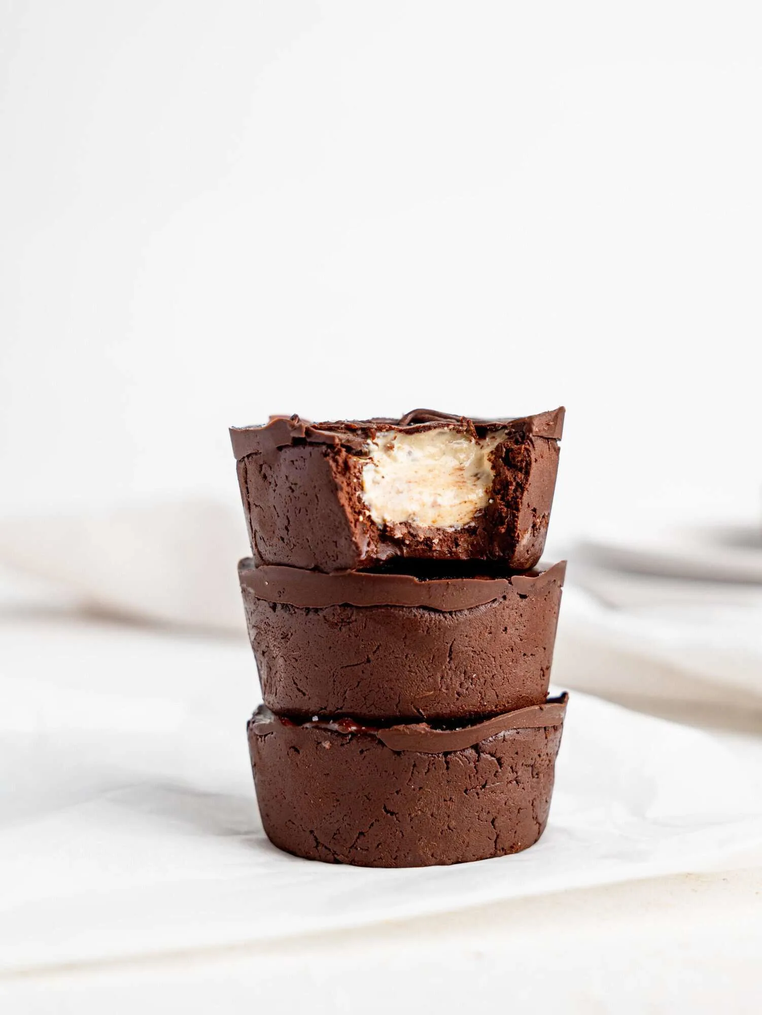 mini-chocolate-salted-caramel-cheesecakes