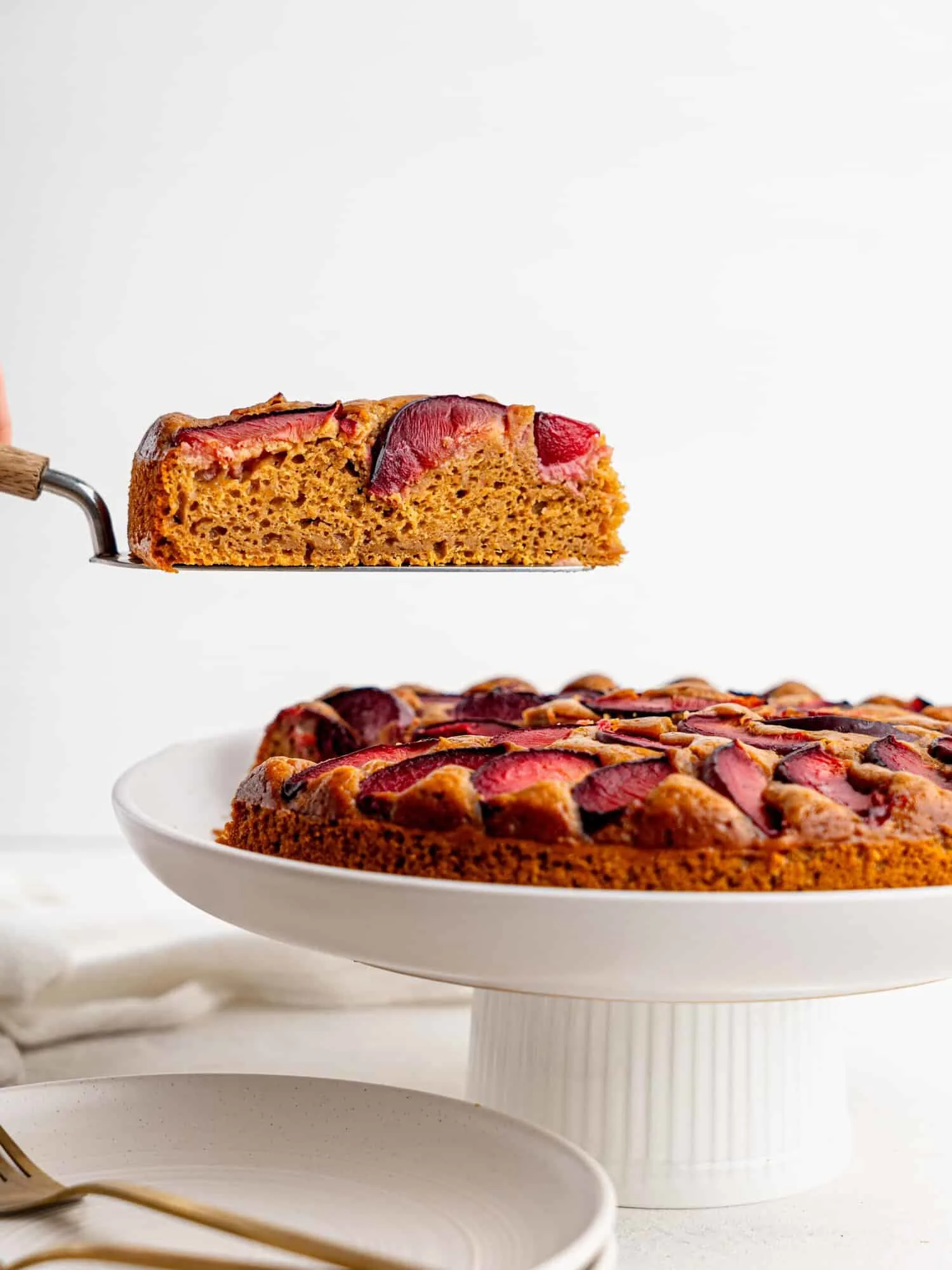 yogurt-plum-cake