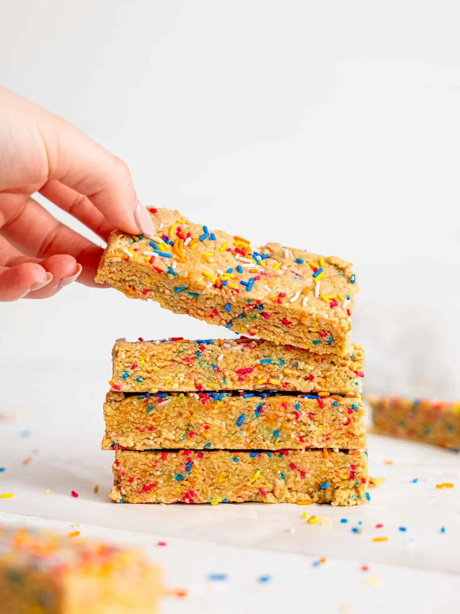 birthday-cake-protein-bars