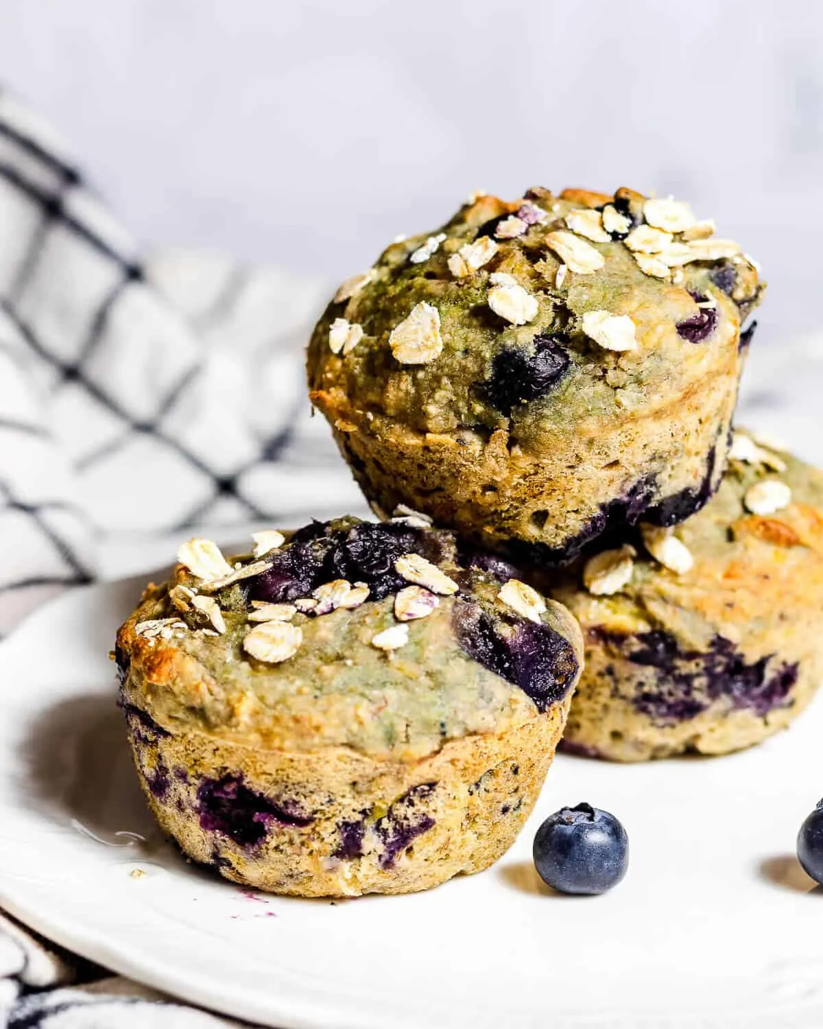easy-healthy-banana-blueberry-oatmeal-muffins