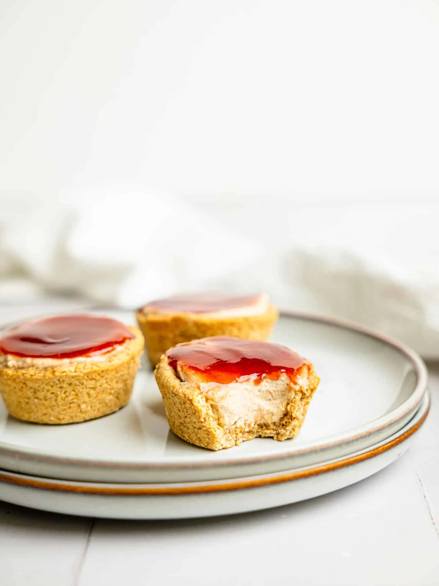 easy-and-healthy-protein-cheesecakes
