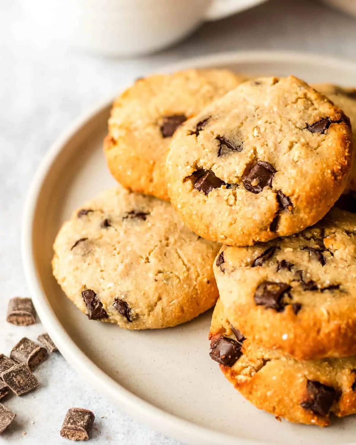 chocolate-chip-protein-cookies