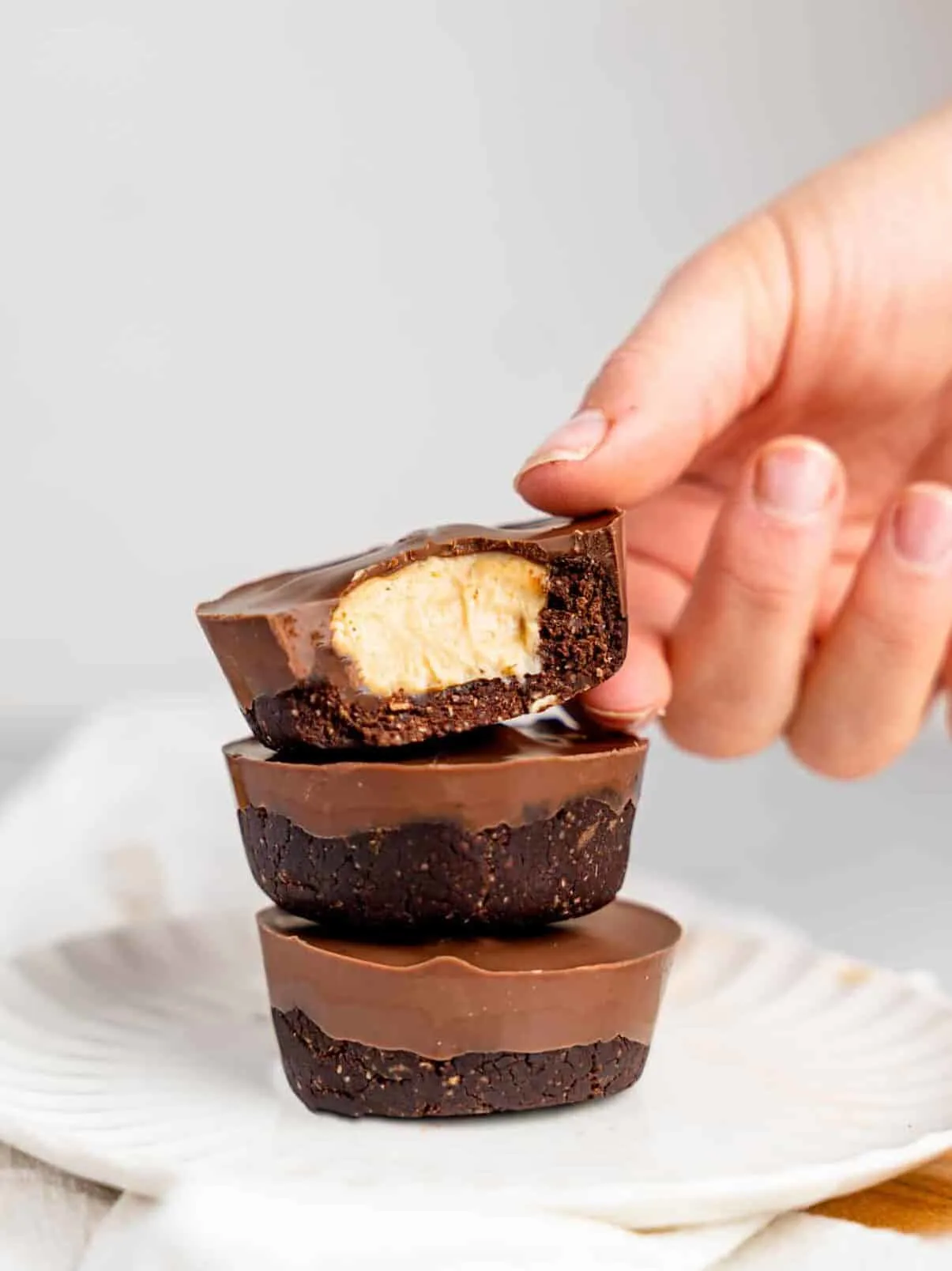 mini-no-bake-peanut-butter-cup-cheesecakes