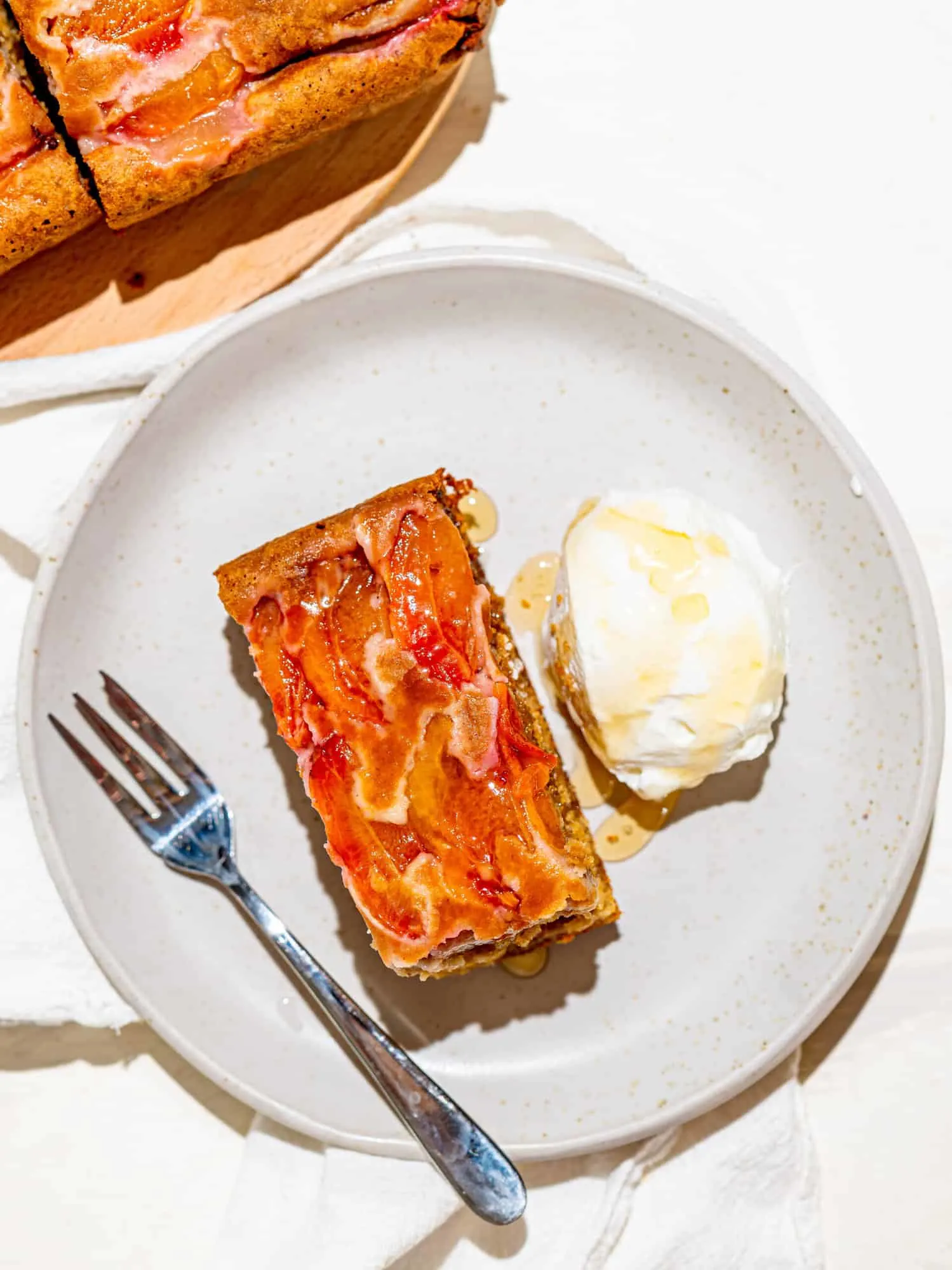 easy-and-healthy-plum-and-honey-breakfast-cake