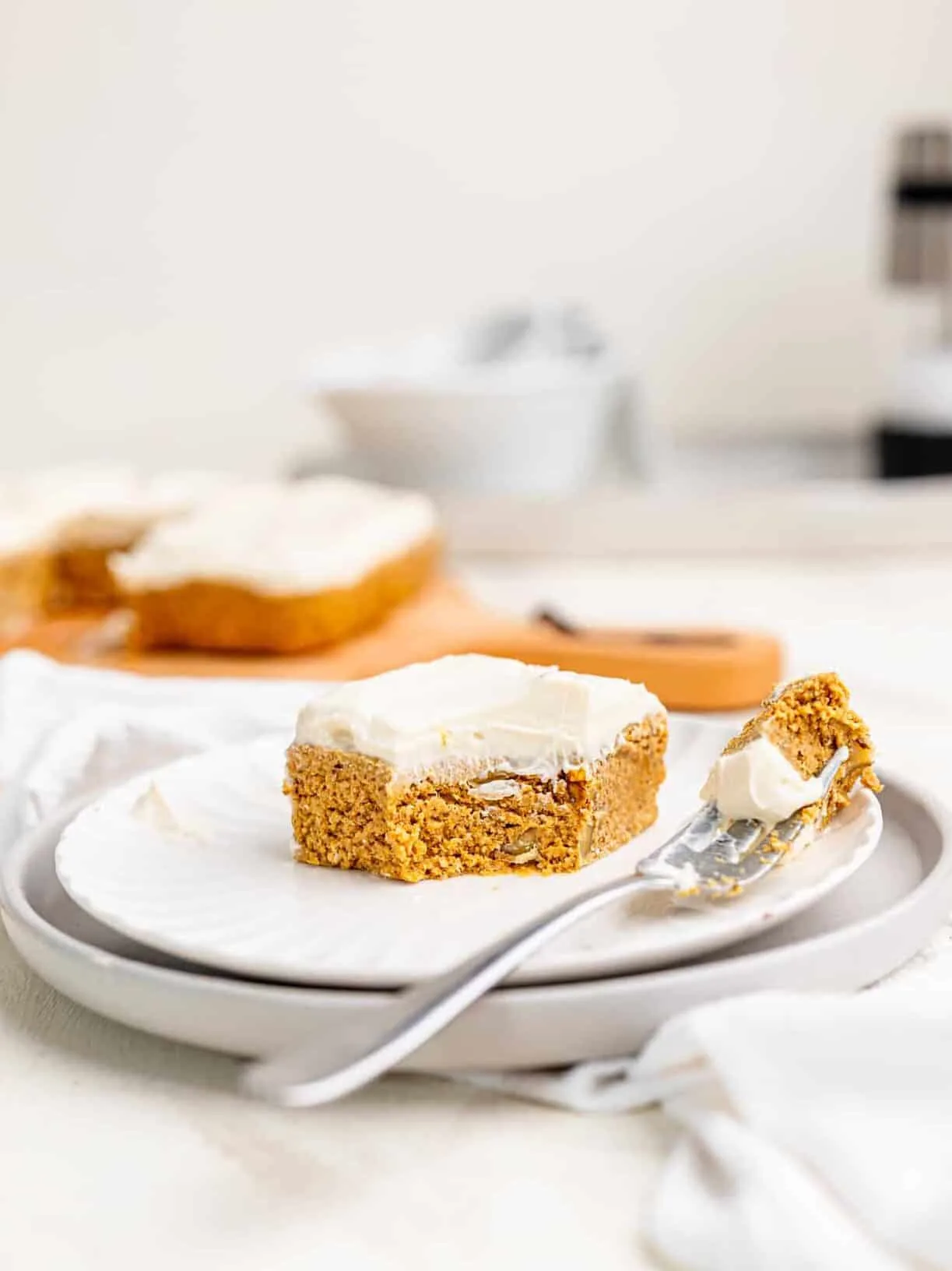 easy-and-healthy-no-bake-carrot-cake-bars