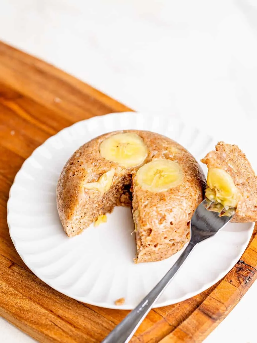 healthy-single-serve-banana-bread-(made-in-the-microwave!)