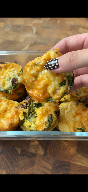 spinach-and-sun-dried-tomato-egg-muffins