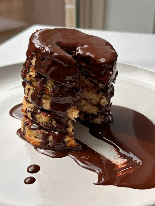 banana-bread-protein-pancakes