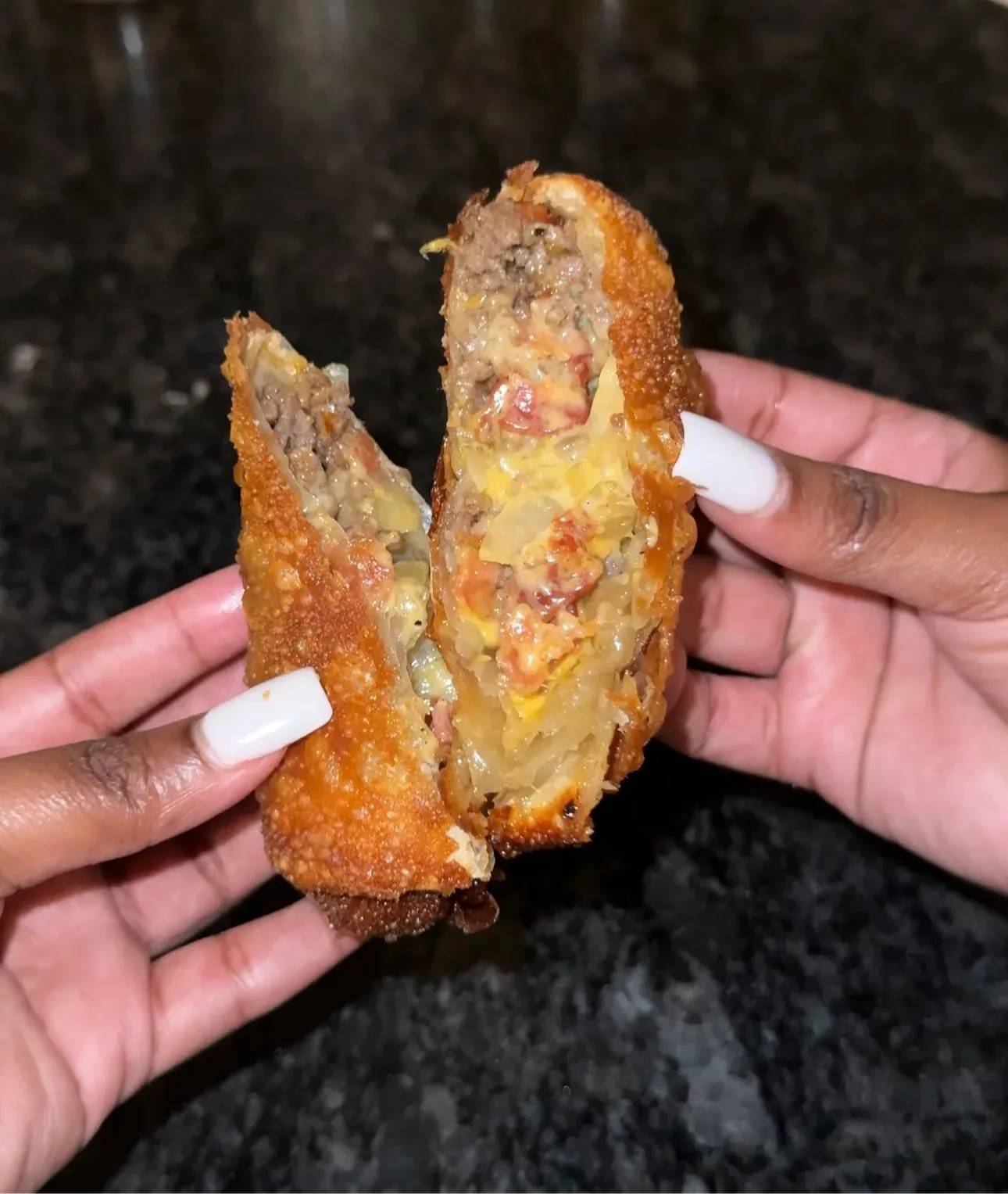 cheeseburger-eggrolls