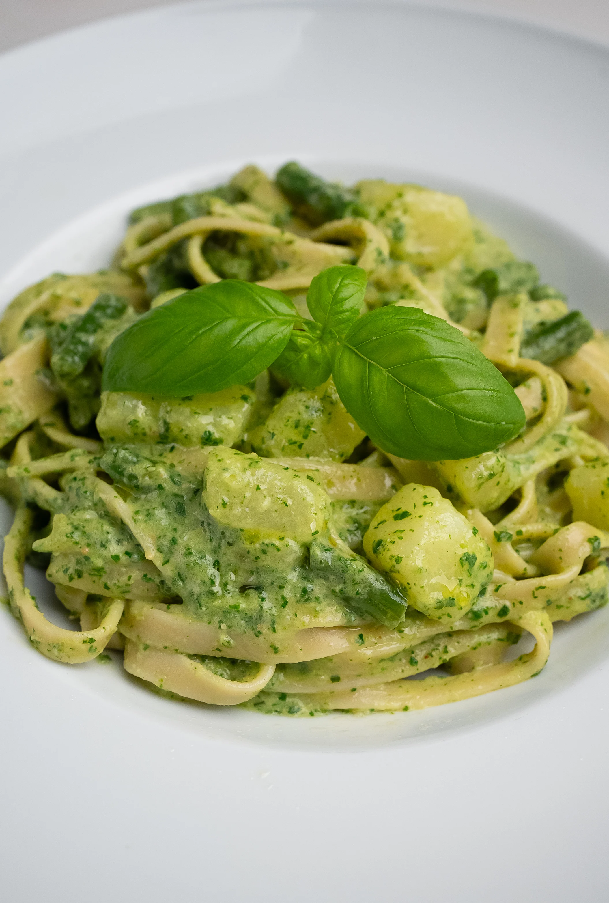 pasta-luca-trenette-al-pesto