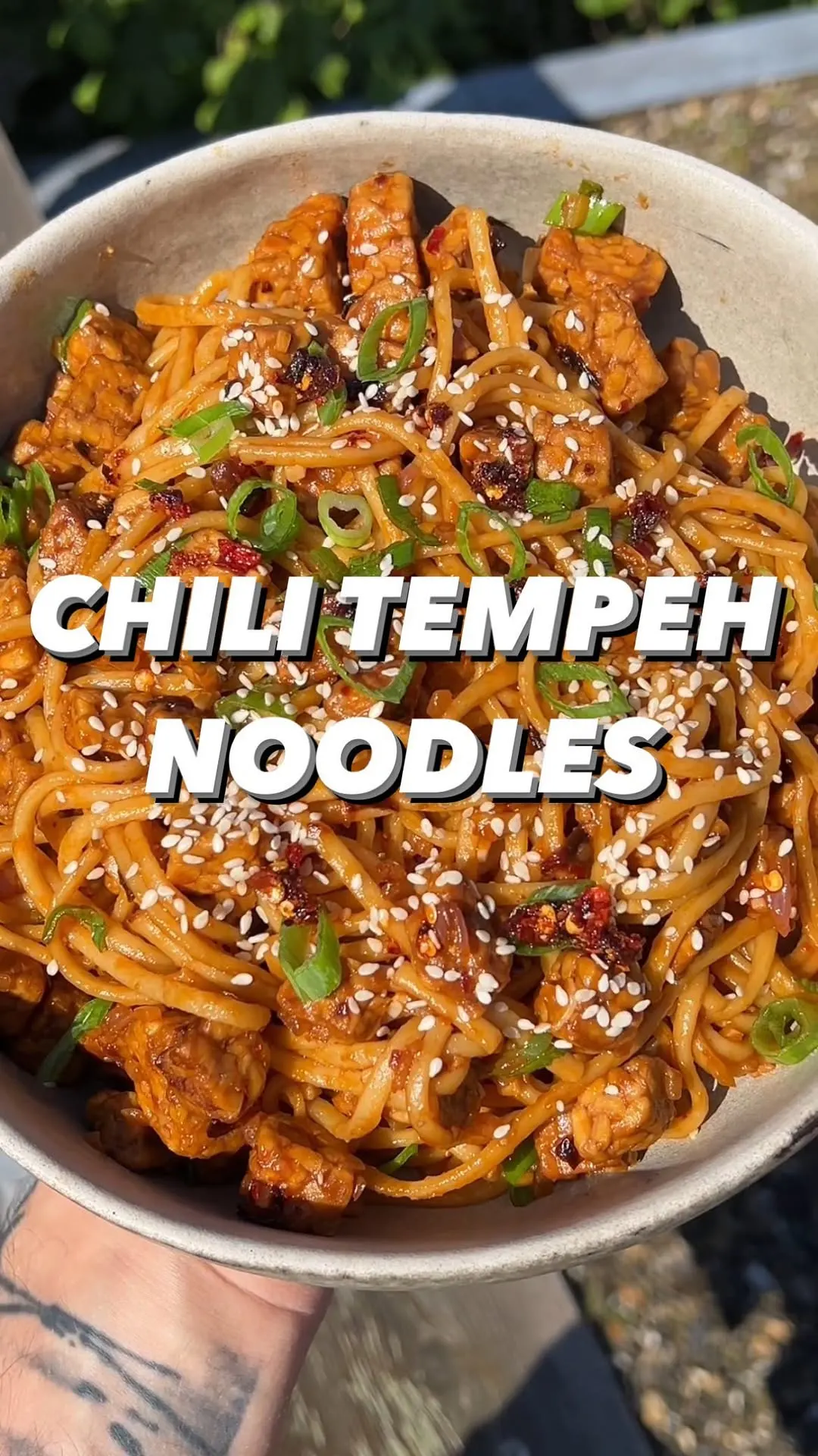 chili-tempeh-noodles
