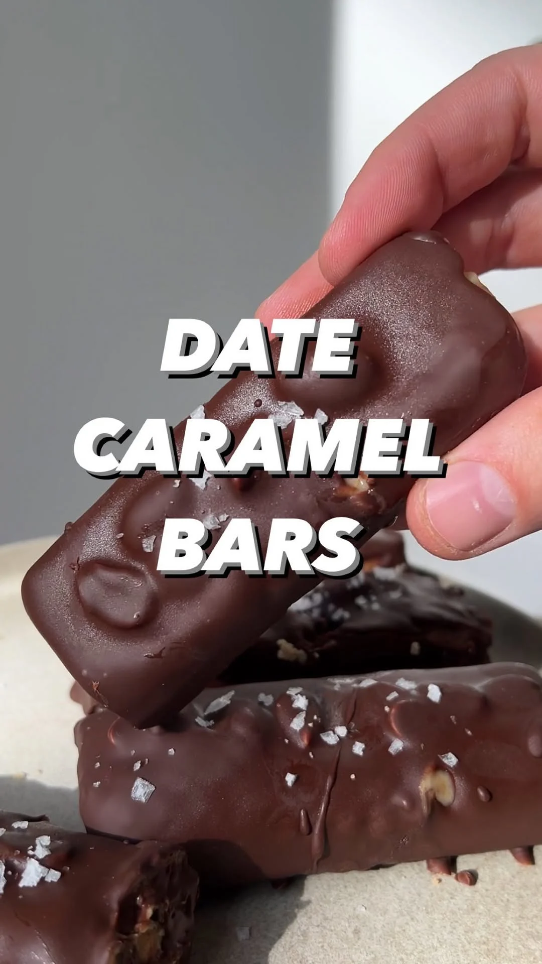 date-caramel-bars