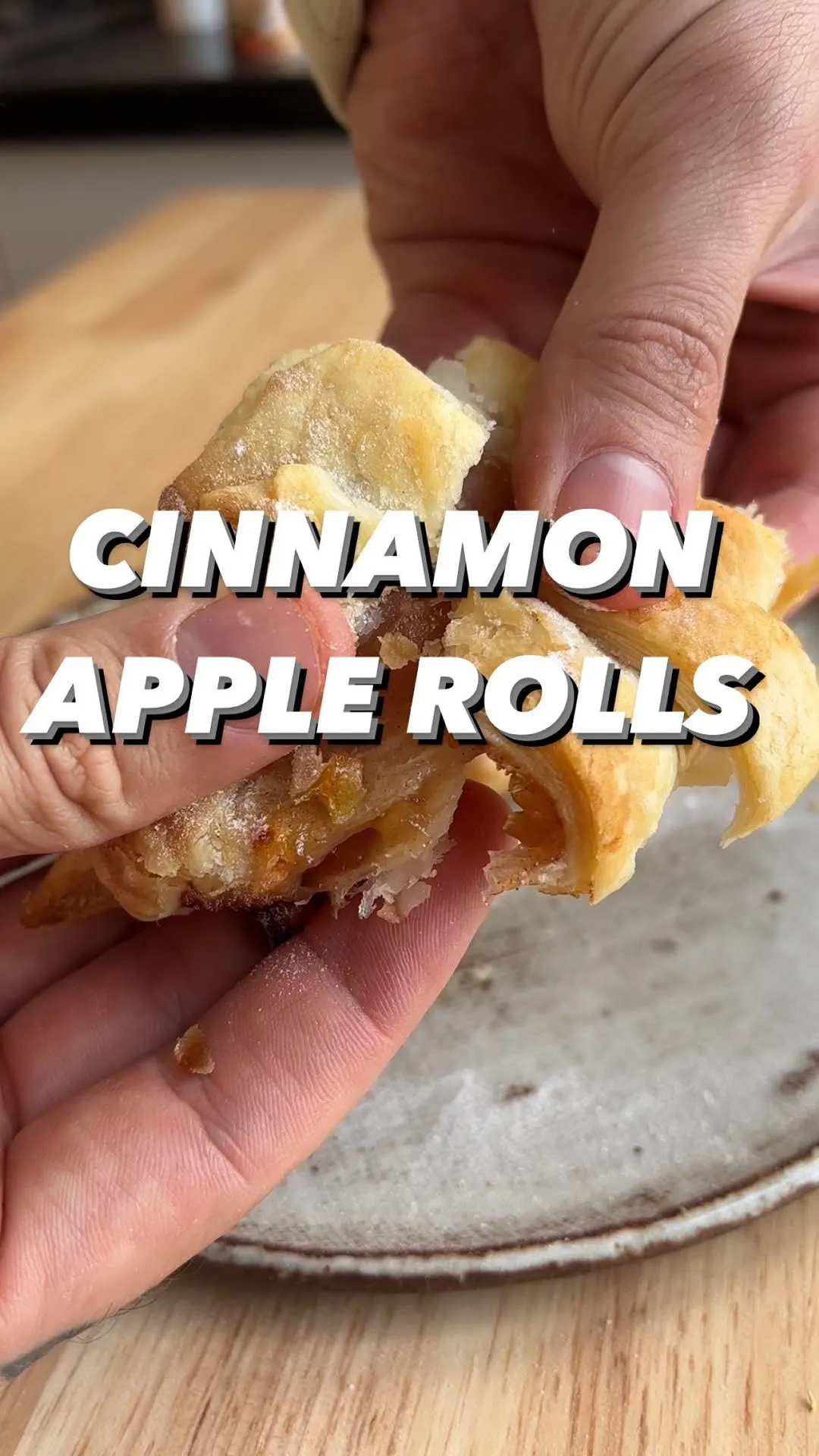 cinnamon-apple-rolls