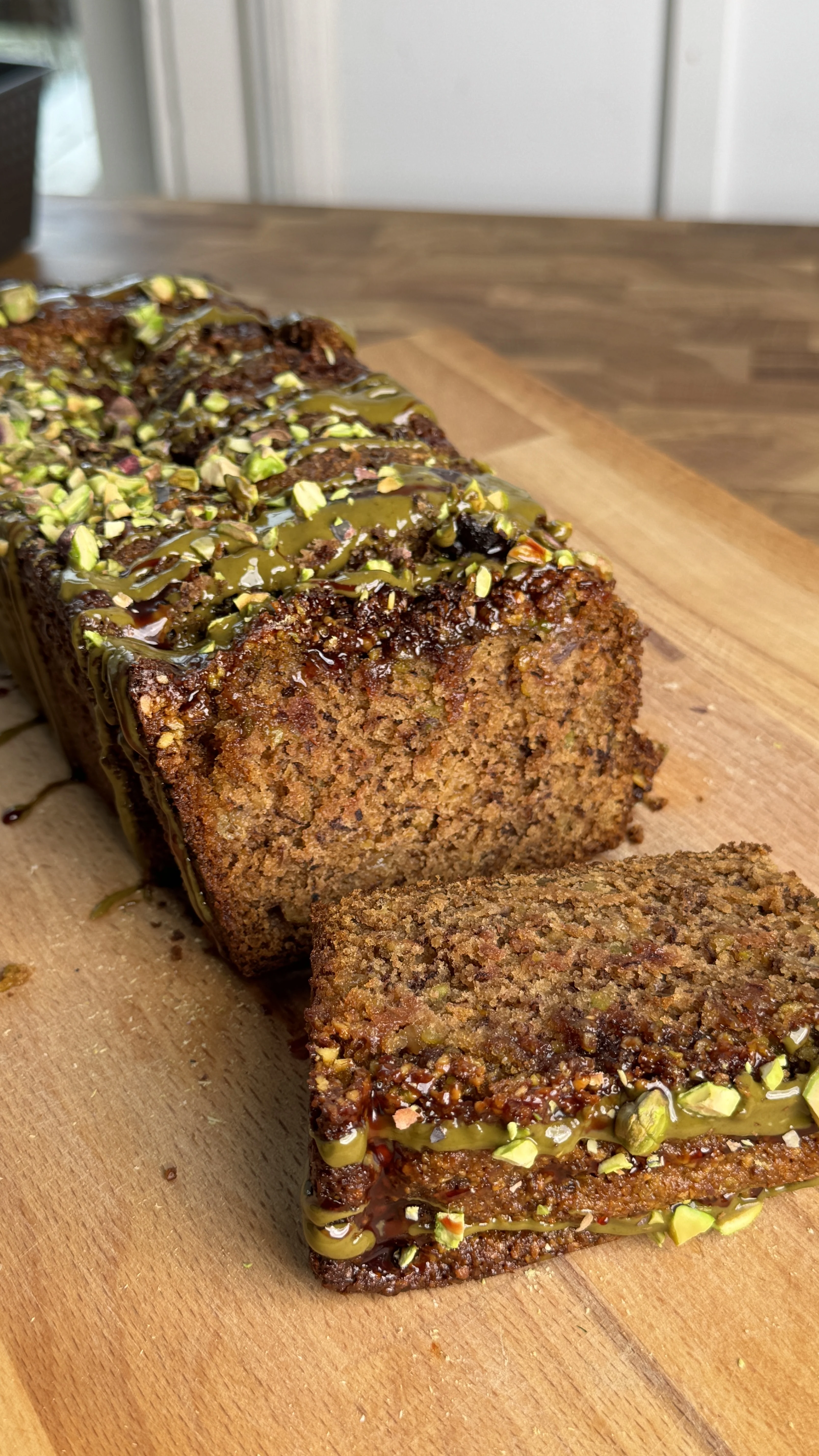 pistachio-banana-bread
