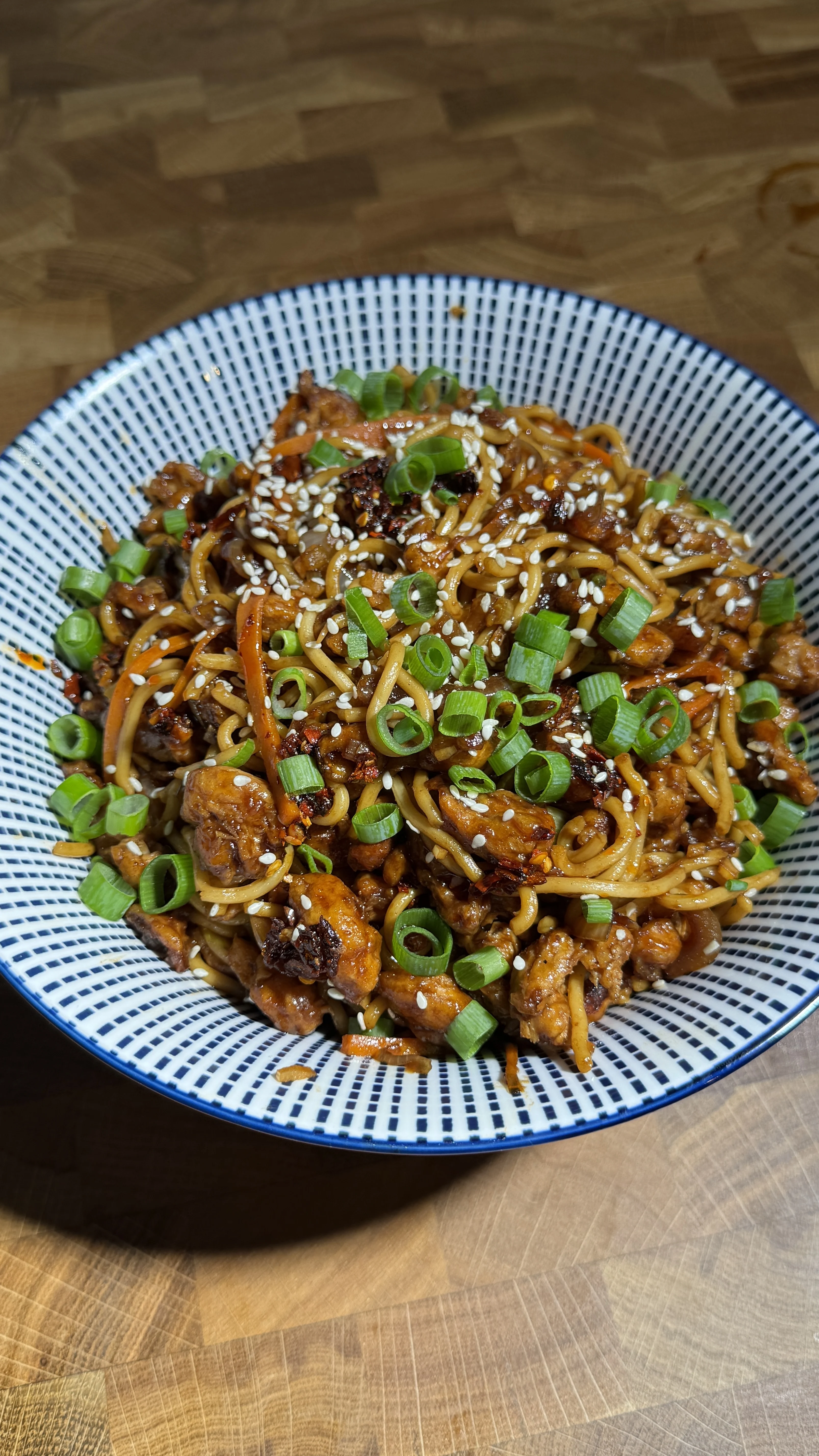plantbased-'beef'-lo-mein