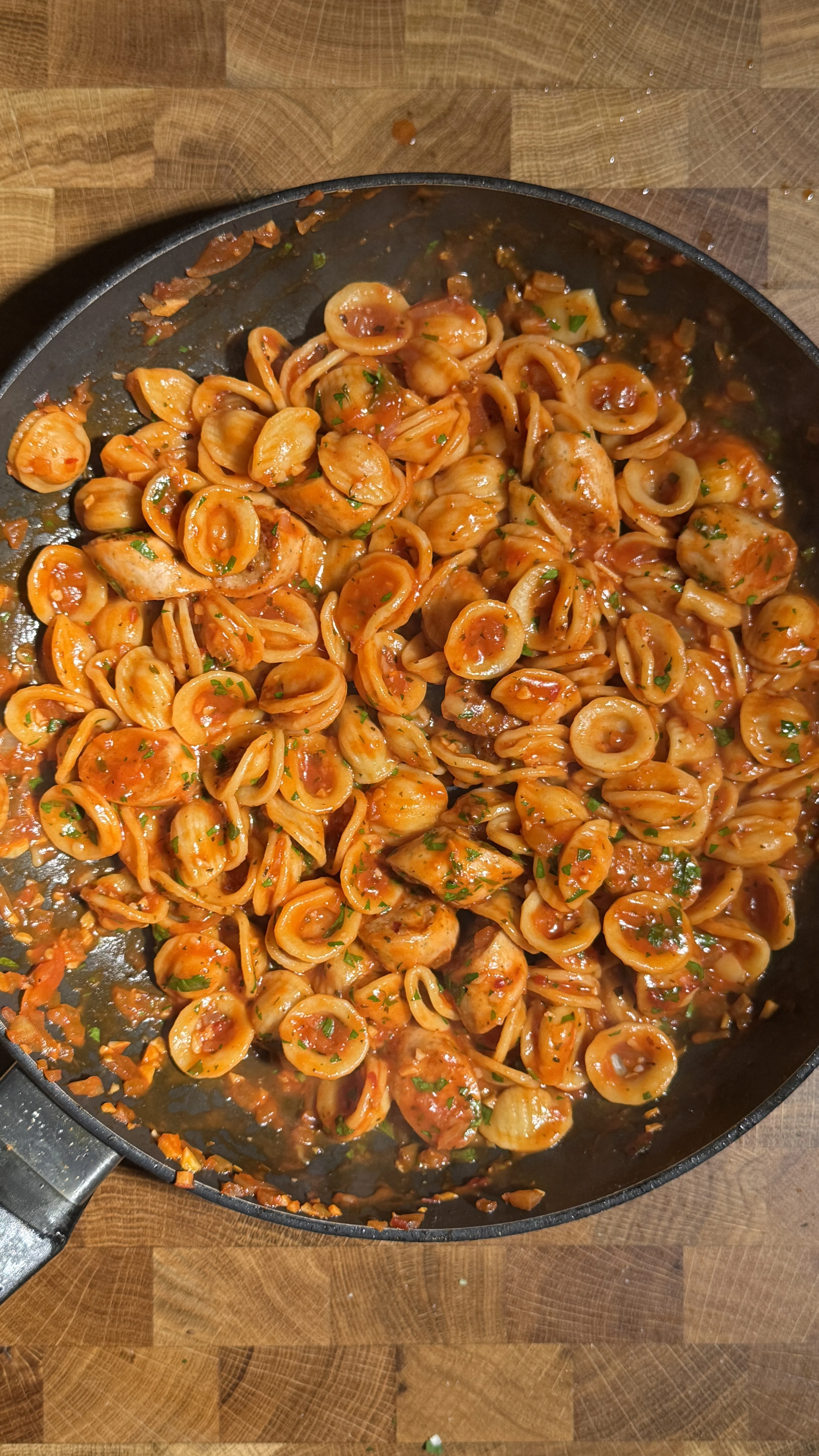 spicy-sausage-pasta