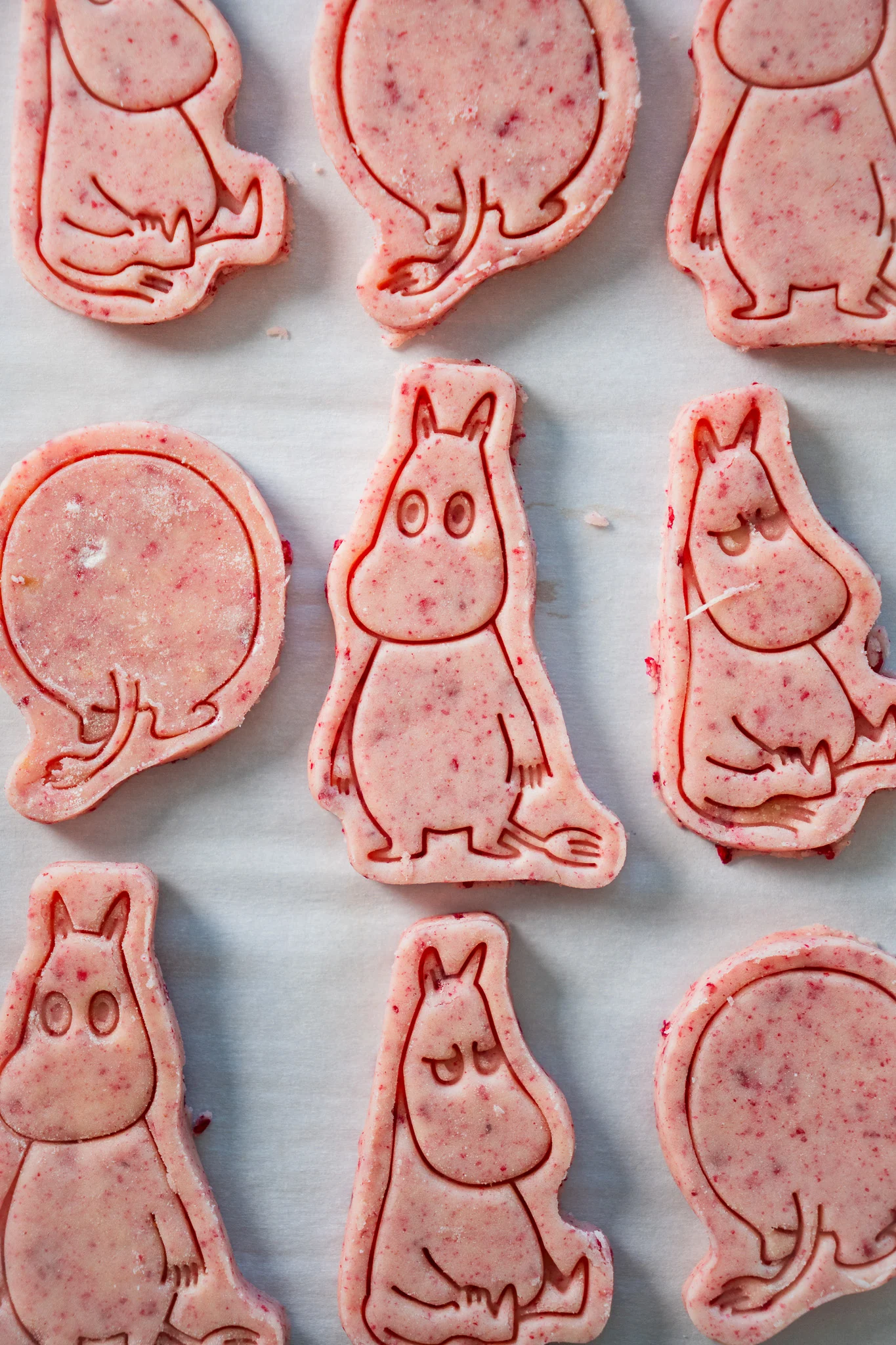 moomin-raspberry-shortbread-cookies
