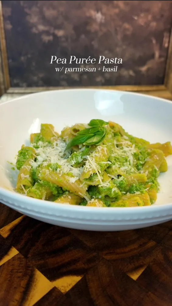 green-pea-pasta-sauce-with-chickpea-pasta