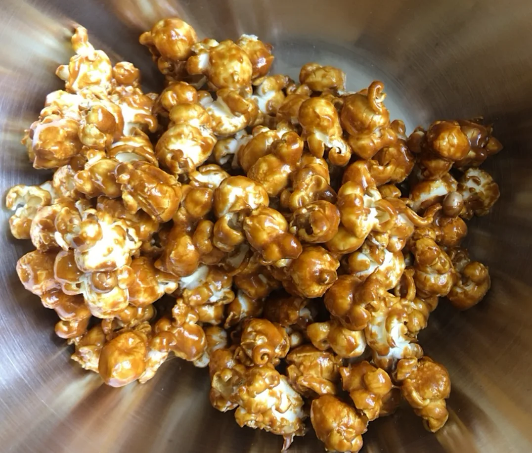 salted-caramel-popcorn