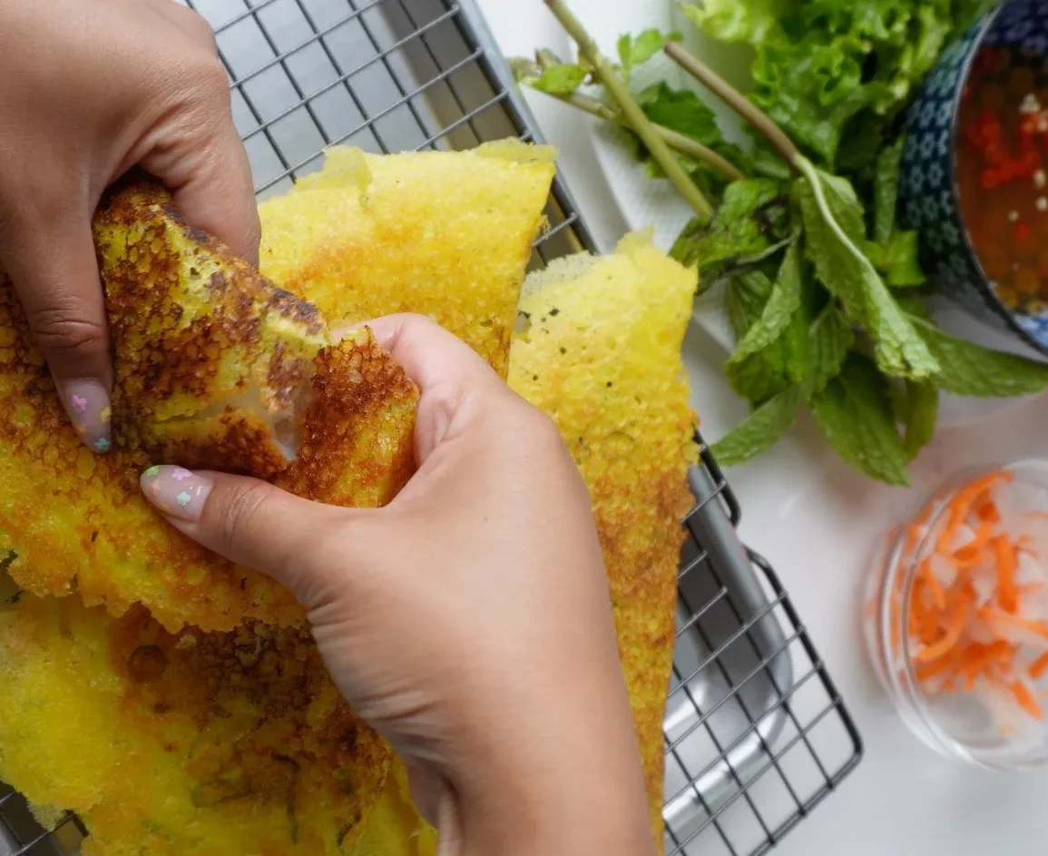 crispy-vietnamese-crepes-:-banh-xeo