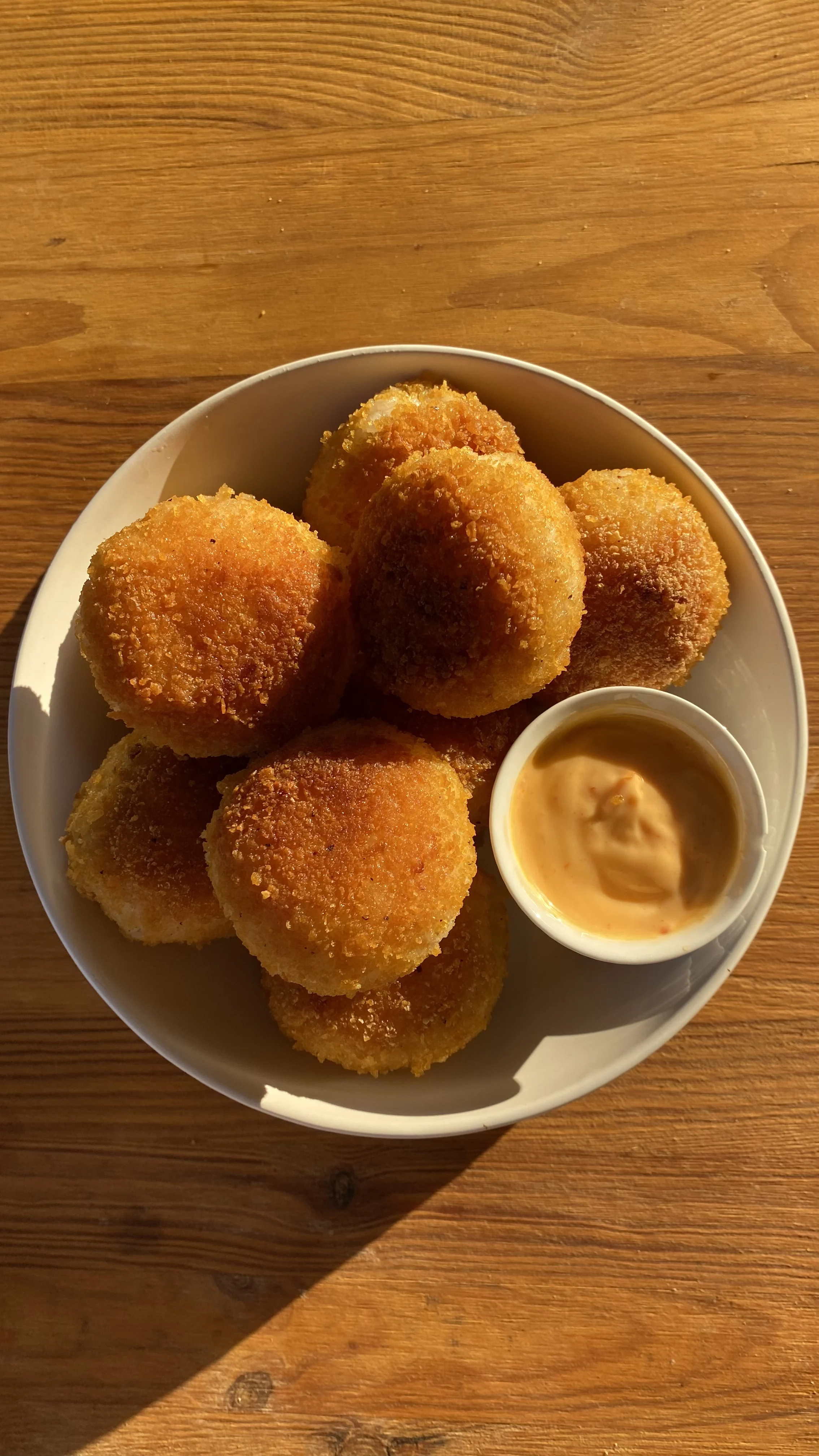 vegan-cheesy-rice-balls