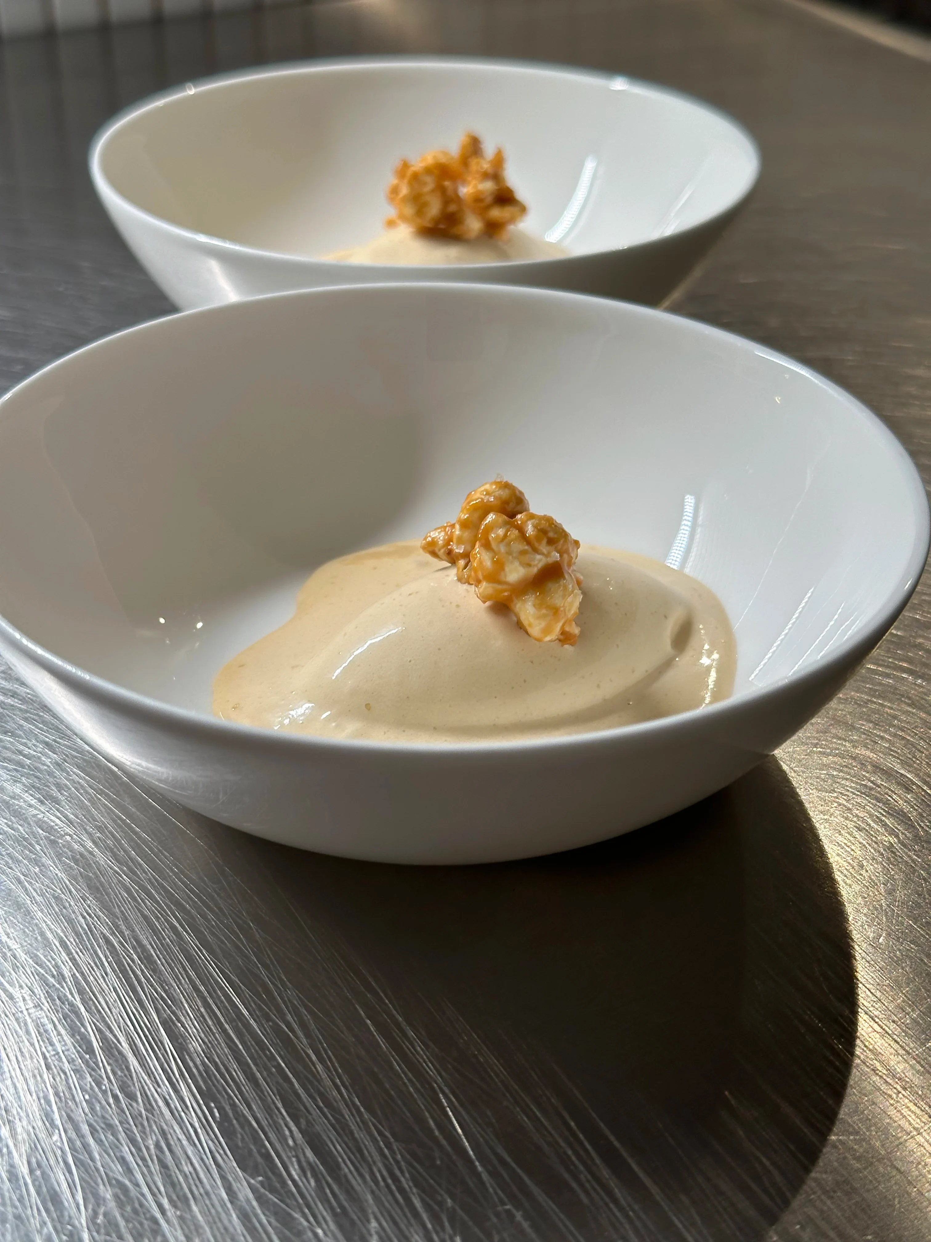 salted-caramel-popcorn-ice-cream