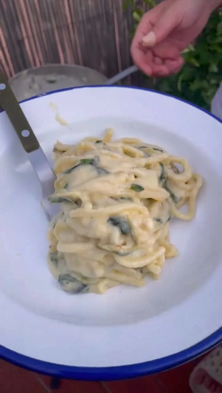 spagetti-s-kabachkami-alla-nerano