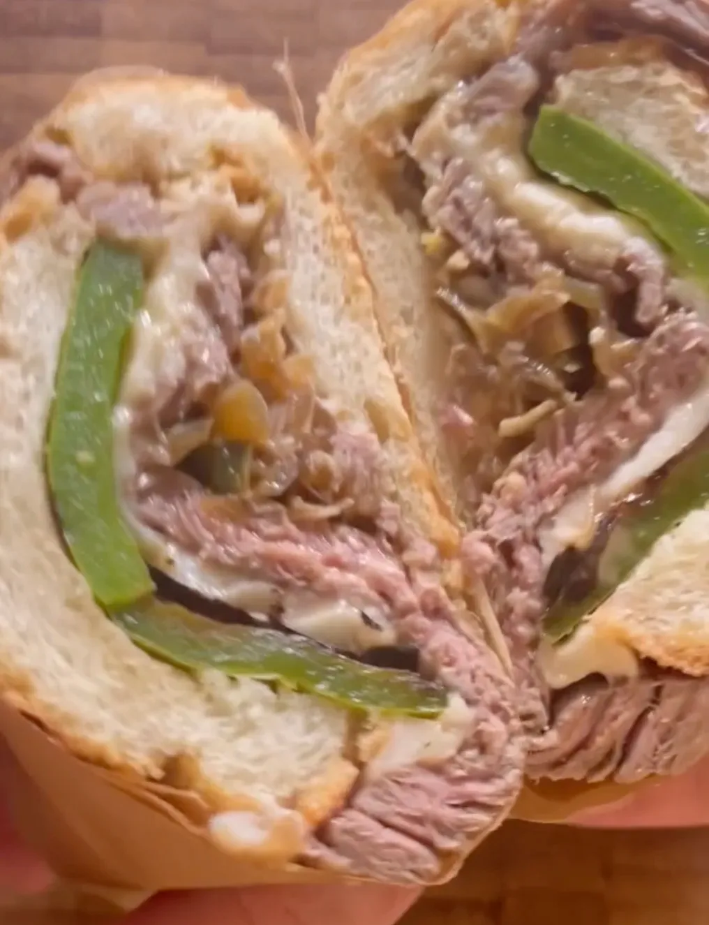 sendvich-s-govyadinoj-pepito-de-ternera