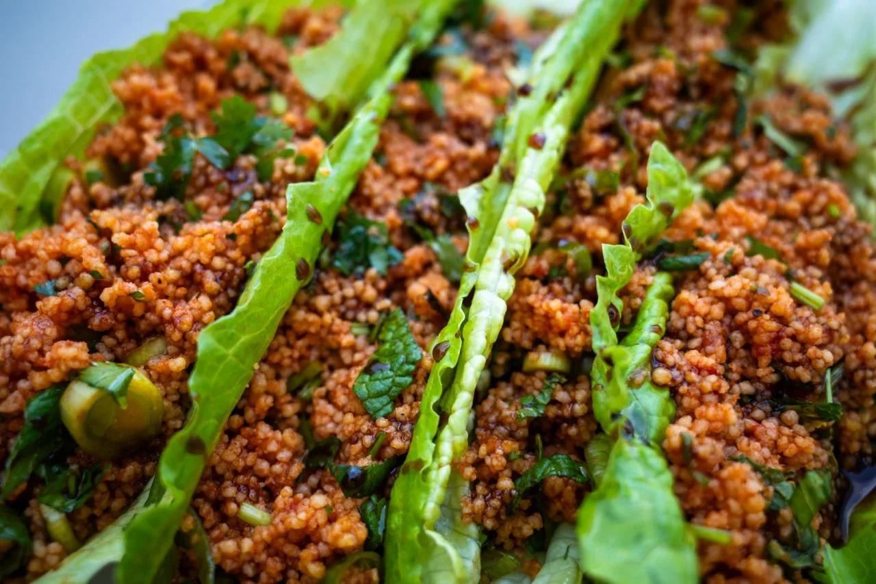 kysyr-ich-tabule-bulgur-s-tomatno-perechnoj-pastoj