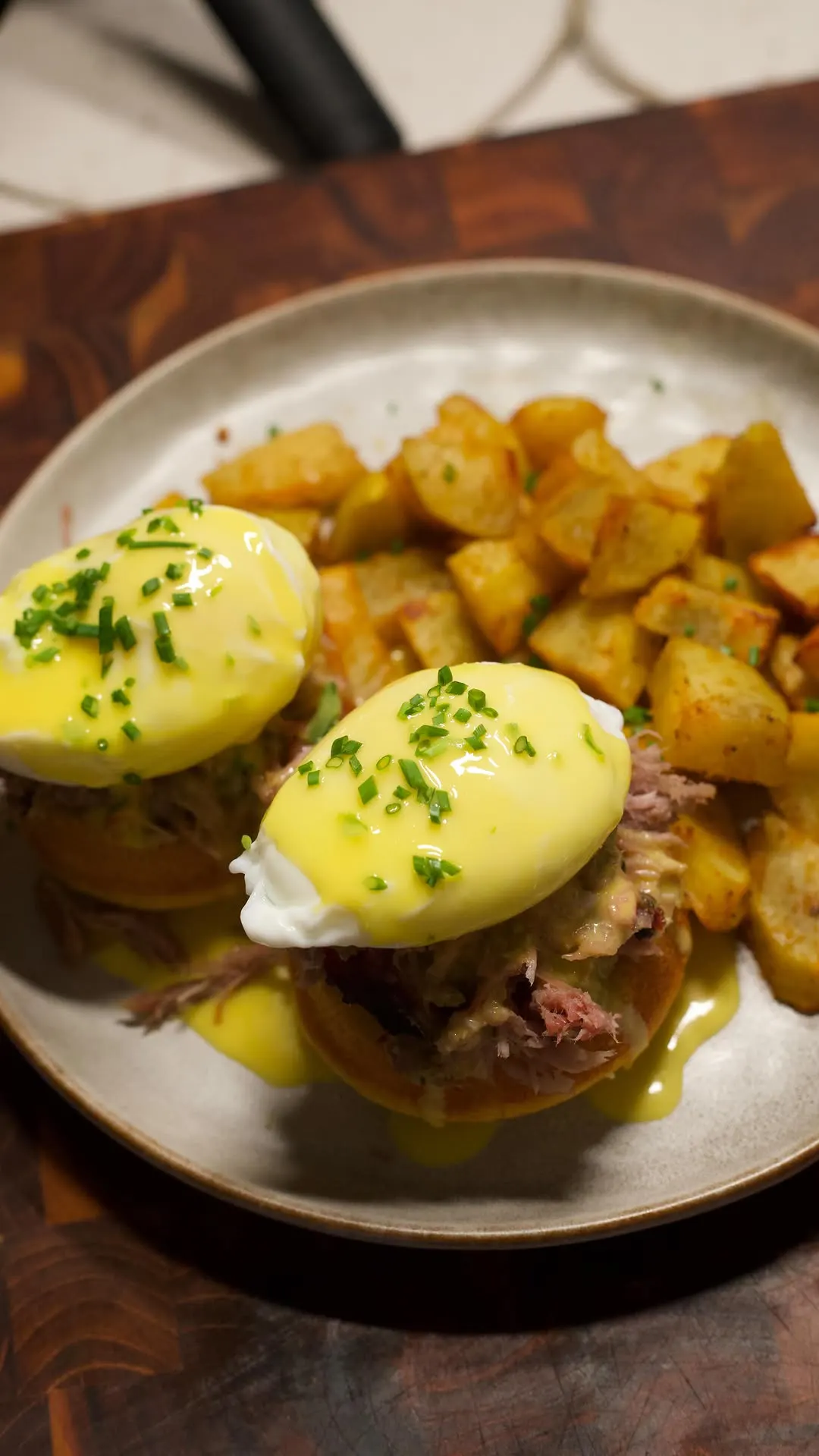 pulled-pork-benedict