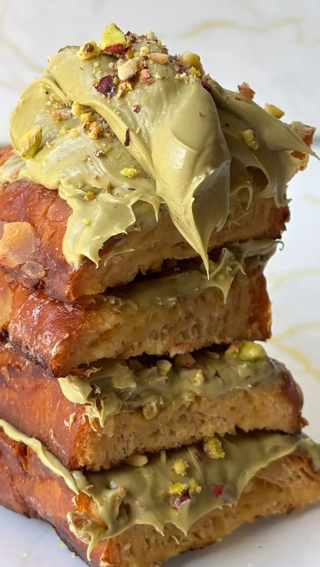 pistachio-cream-french-toast-with-leftover-tsoureki
