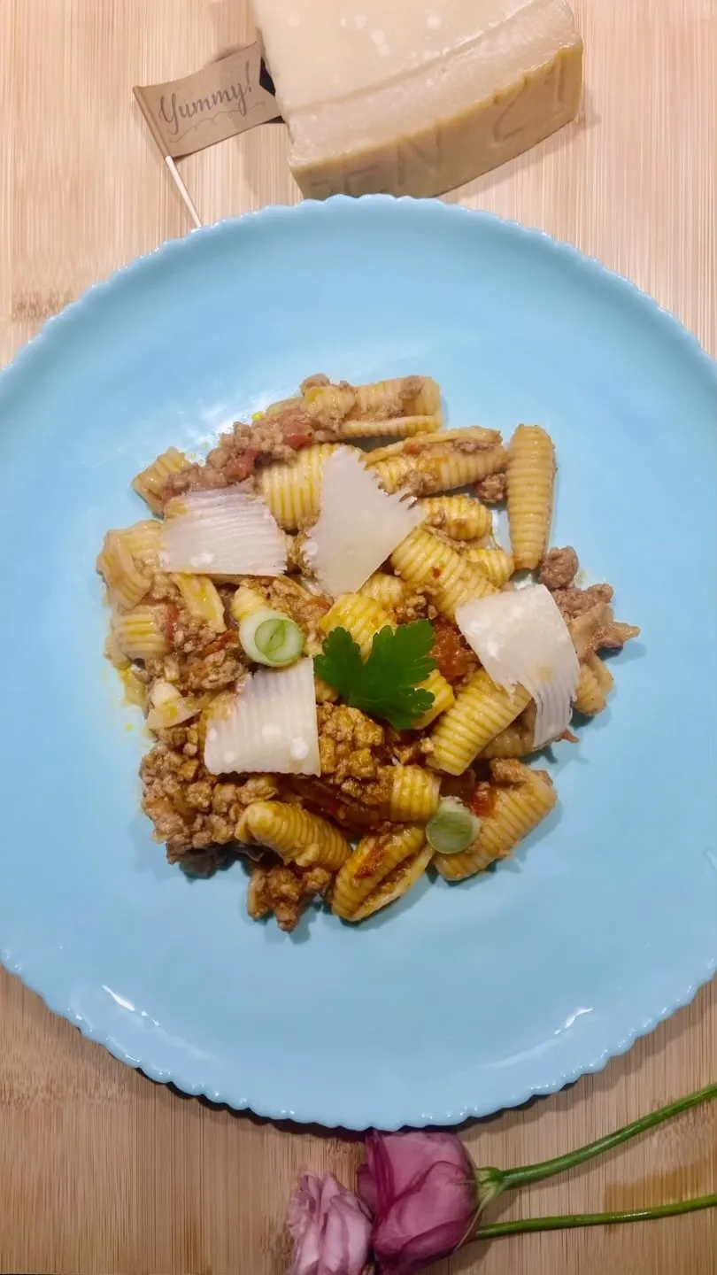 bolognese-with-a-greek-twist