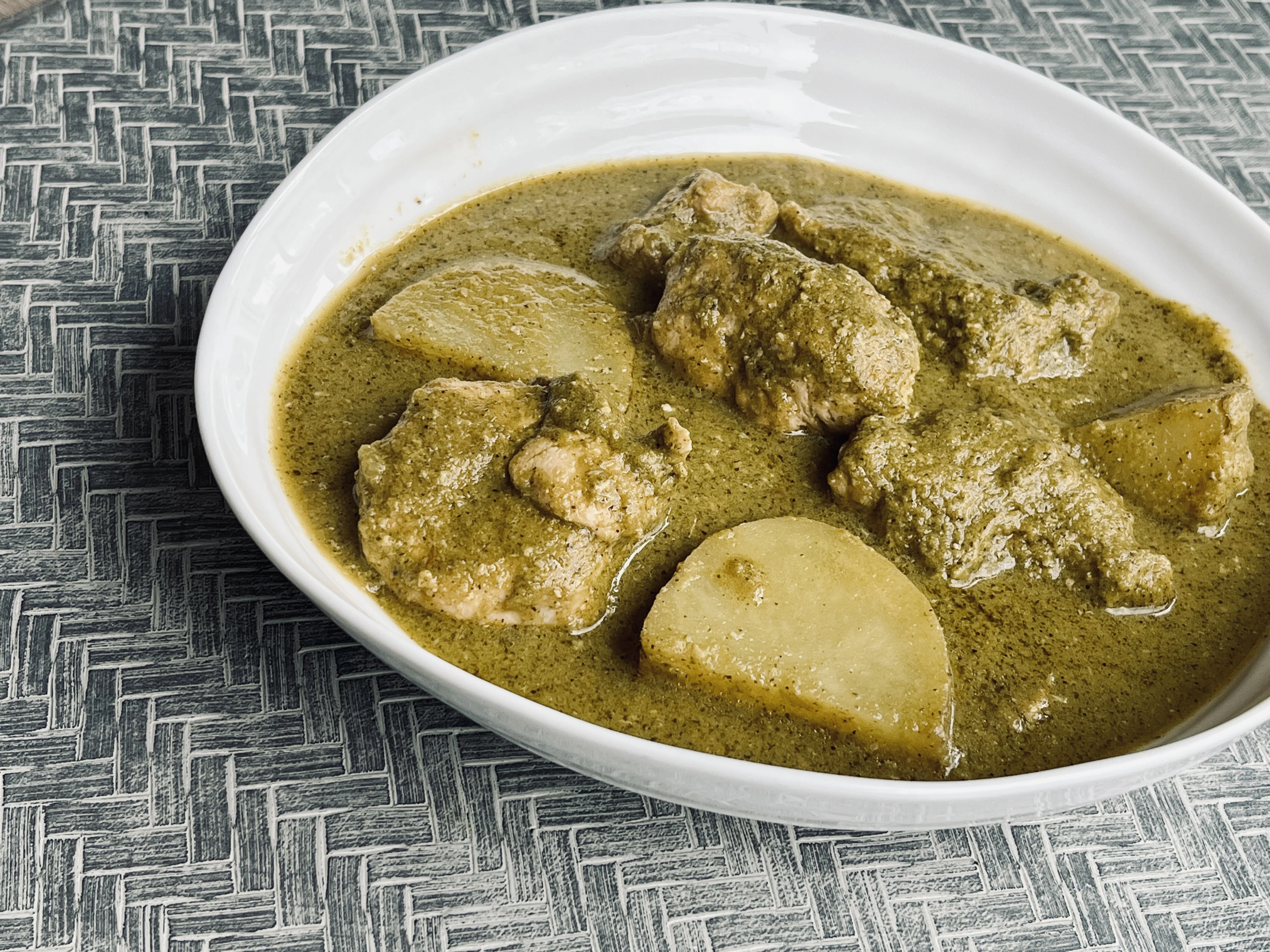 green-chicken-salan
