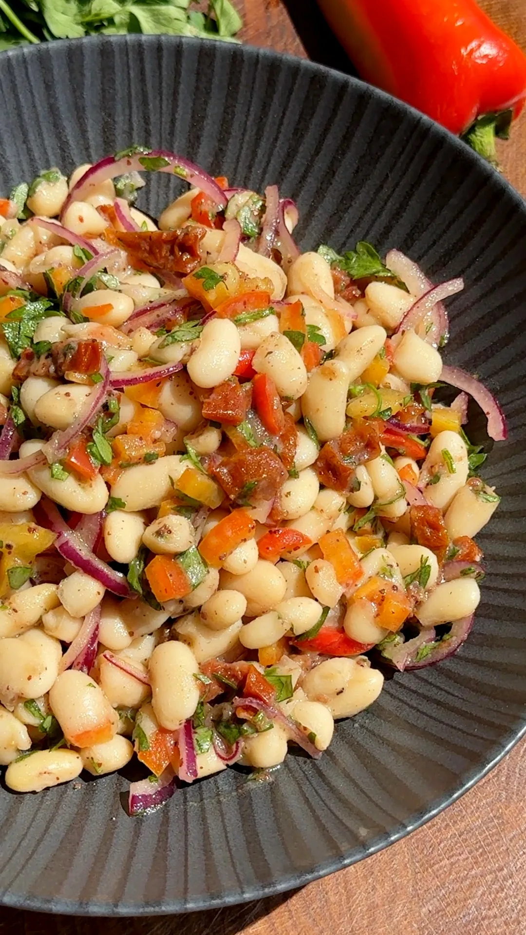 mediterranean-white-bean-salad
