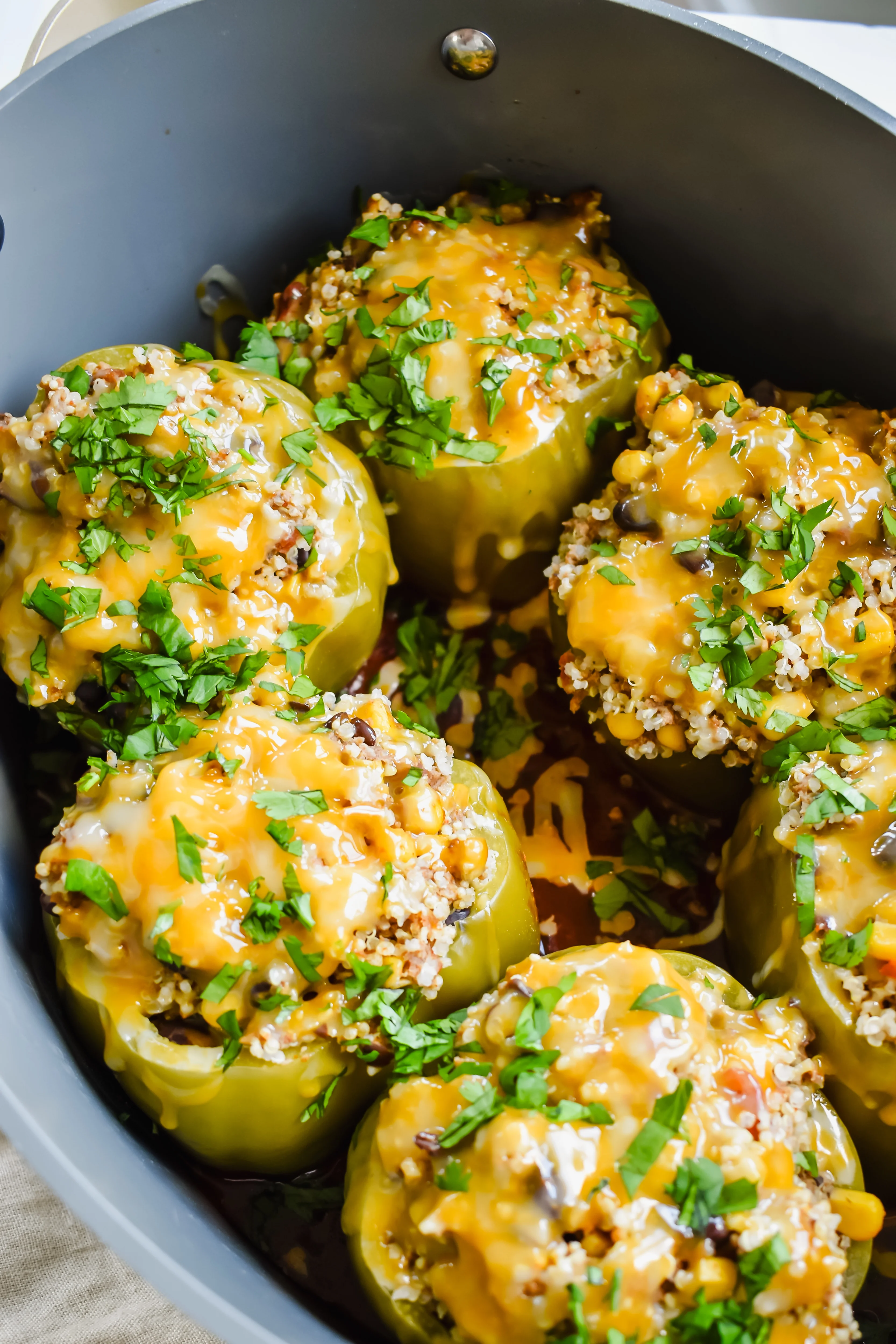 beef-and-quinoa-stuffed-peppers-(easy-slow-cooker-recipe)