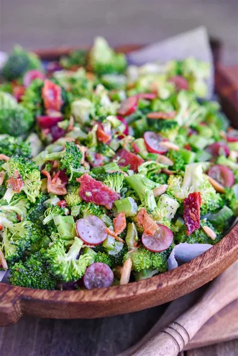 salade-brocoli-raisins-feta