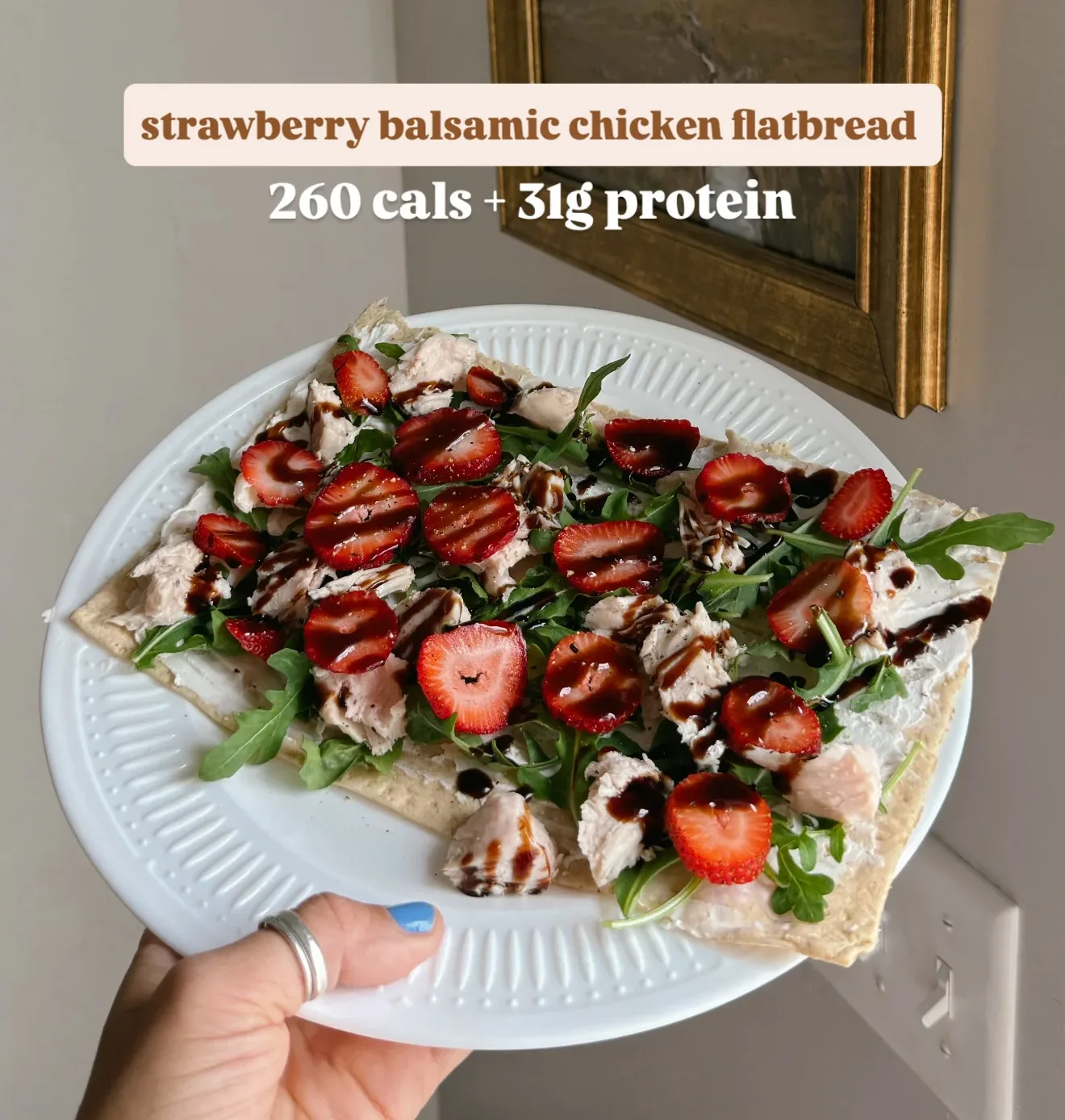strawberry-balsamic-chicken-flatbread