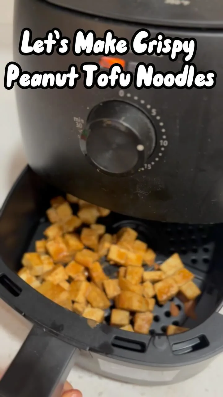 crispy-peanut-air-fryer-tofu-with-ramen-noodles