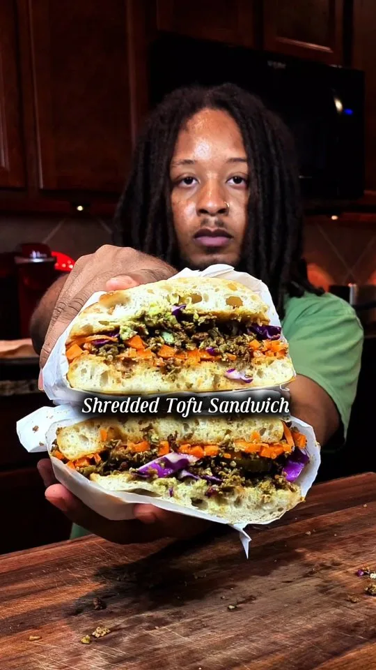 shredded-tofu-sandwich