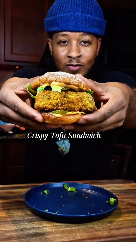 crispy-tofu-sandwich