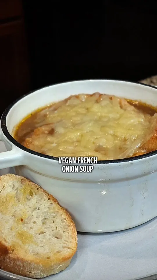 vegan-french-onion-soup