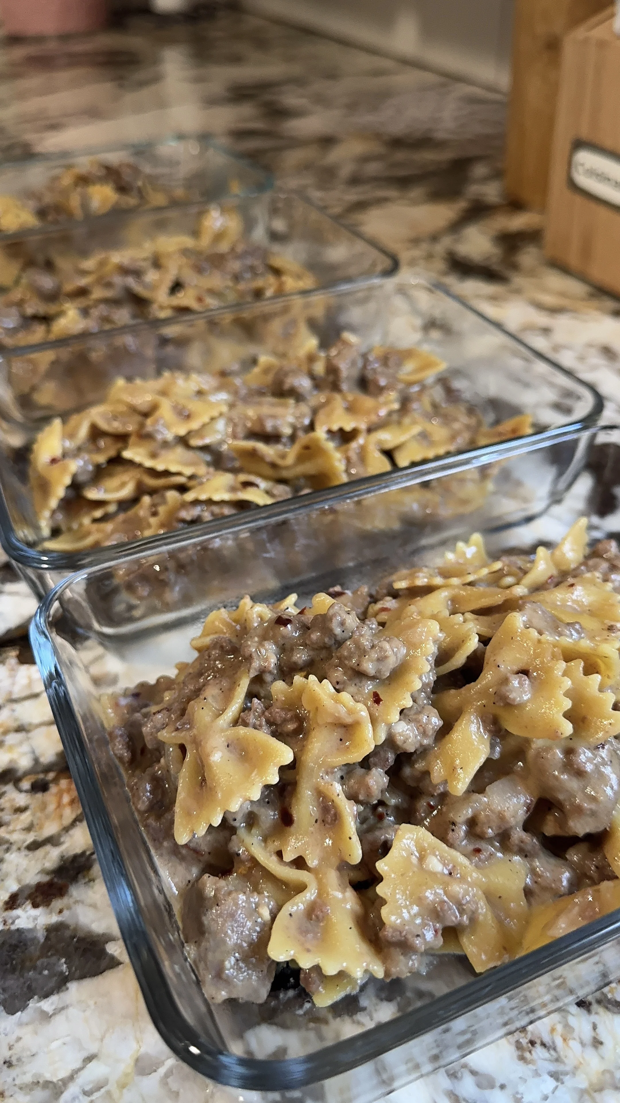 one-pan-cheesy-beef-pasta