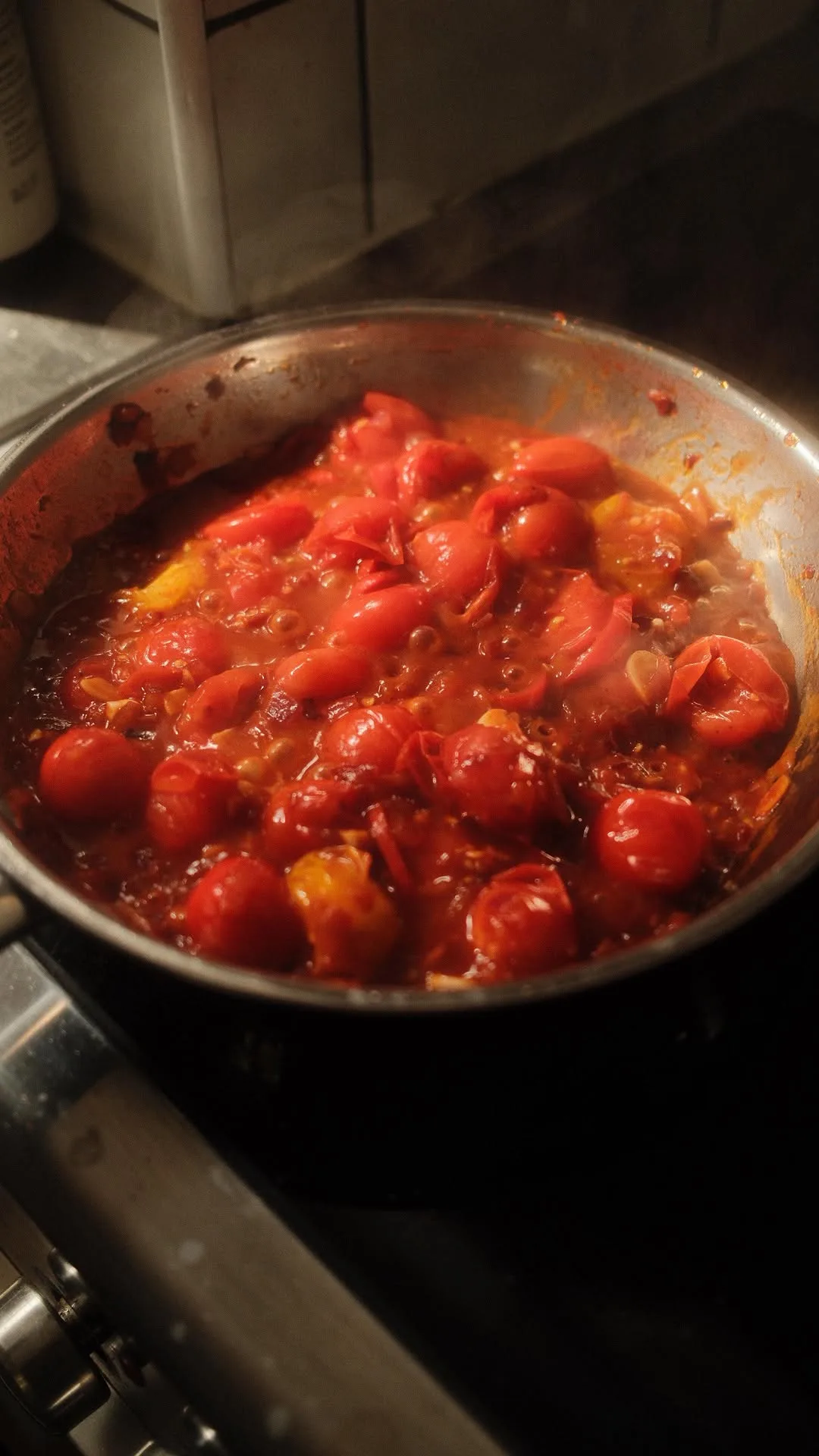 tomato-garlic-and-chilli-penne