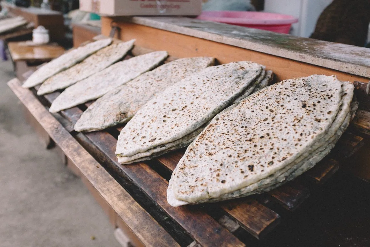 zhengyalov-hac-karabahskaya-lepeshka-s-zelenyu