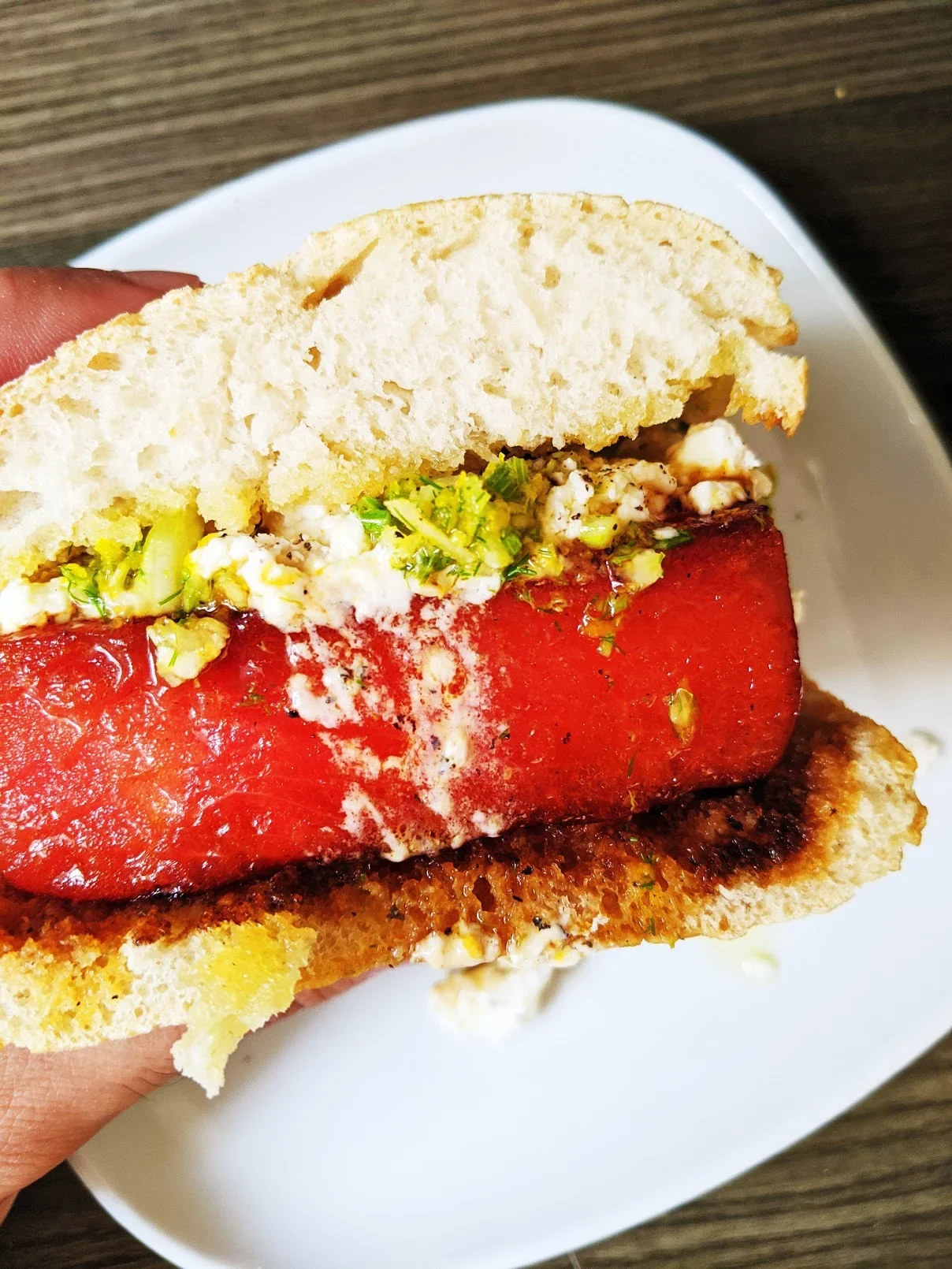 burger-s-zharenym-arbuzom
